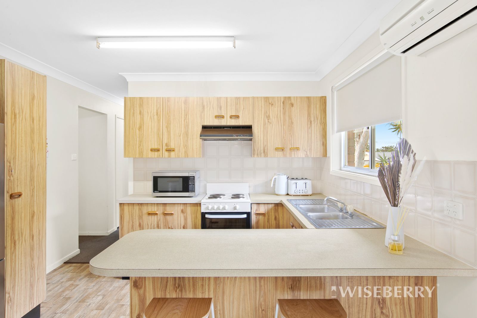 68 Griffith Street, Mannering Park NSW 2259, Image 1