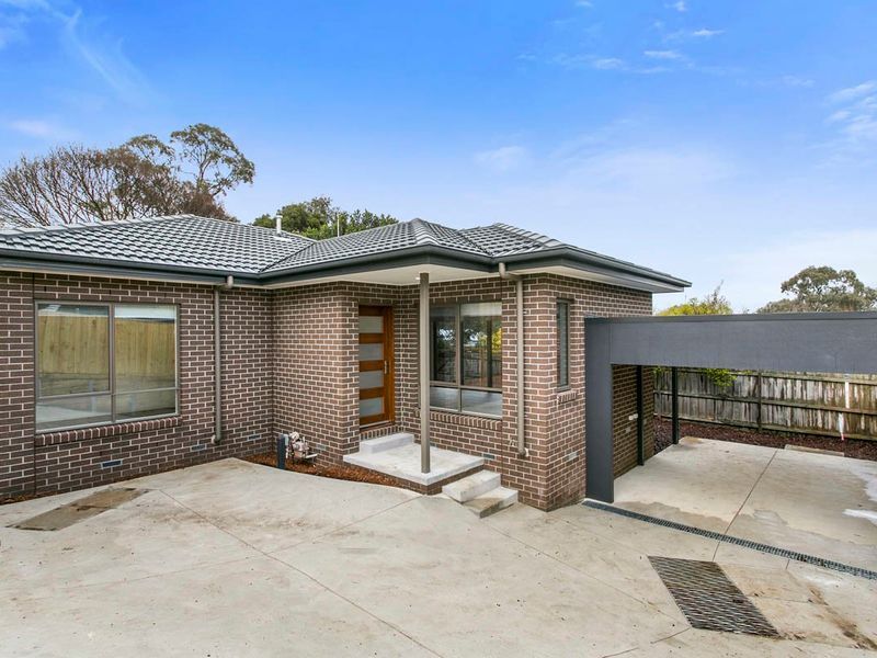 2 bedrooms Apartment / Unit / Flat in 3A Tibarri Court MOOROOLBARK VIC, 3138
