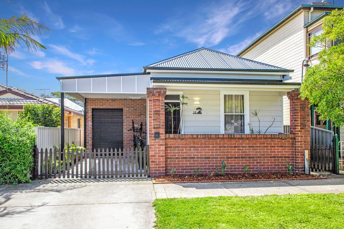 13 Hargrave Street, Carrington NSW 2294, Image 0