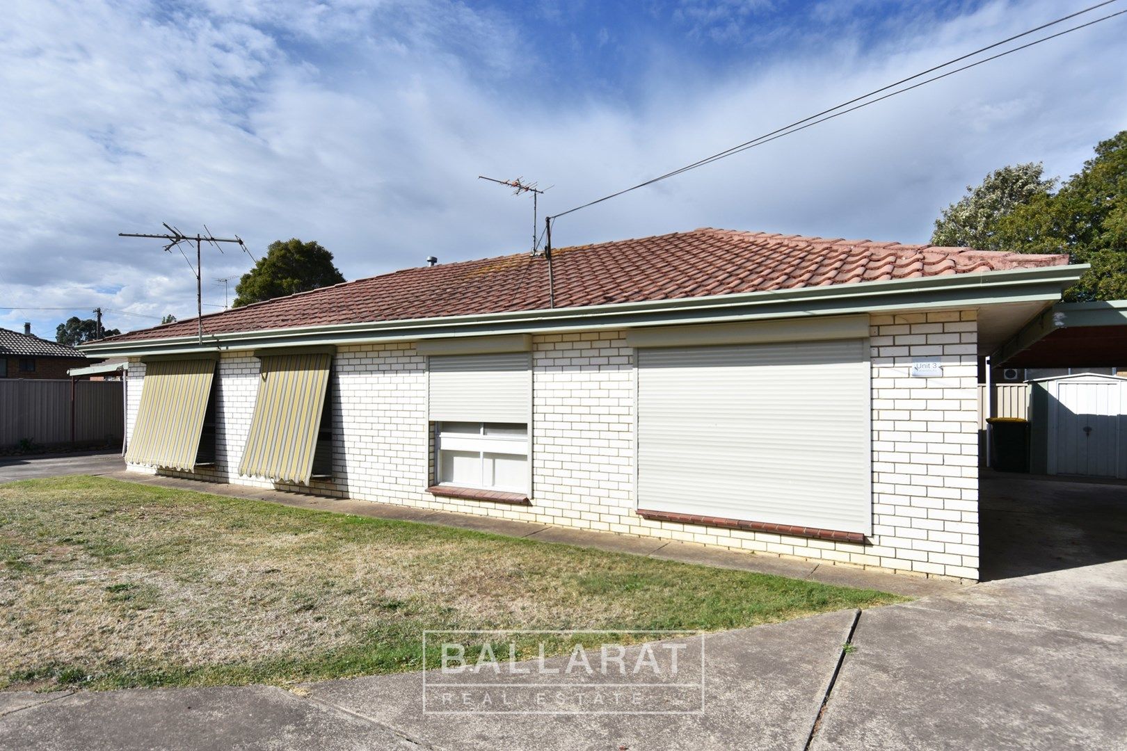 3/4 Warratta Avenue, Delacombe VIC 3356