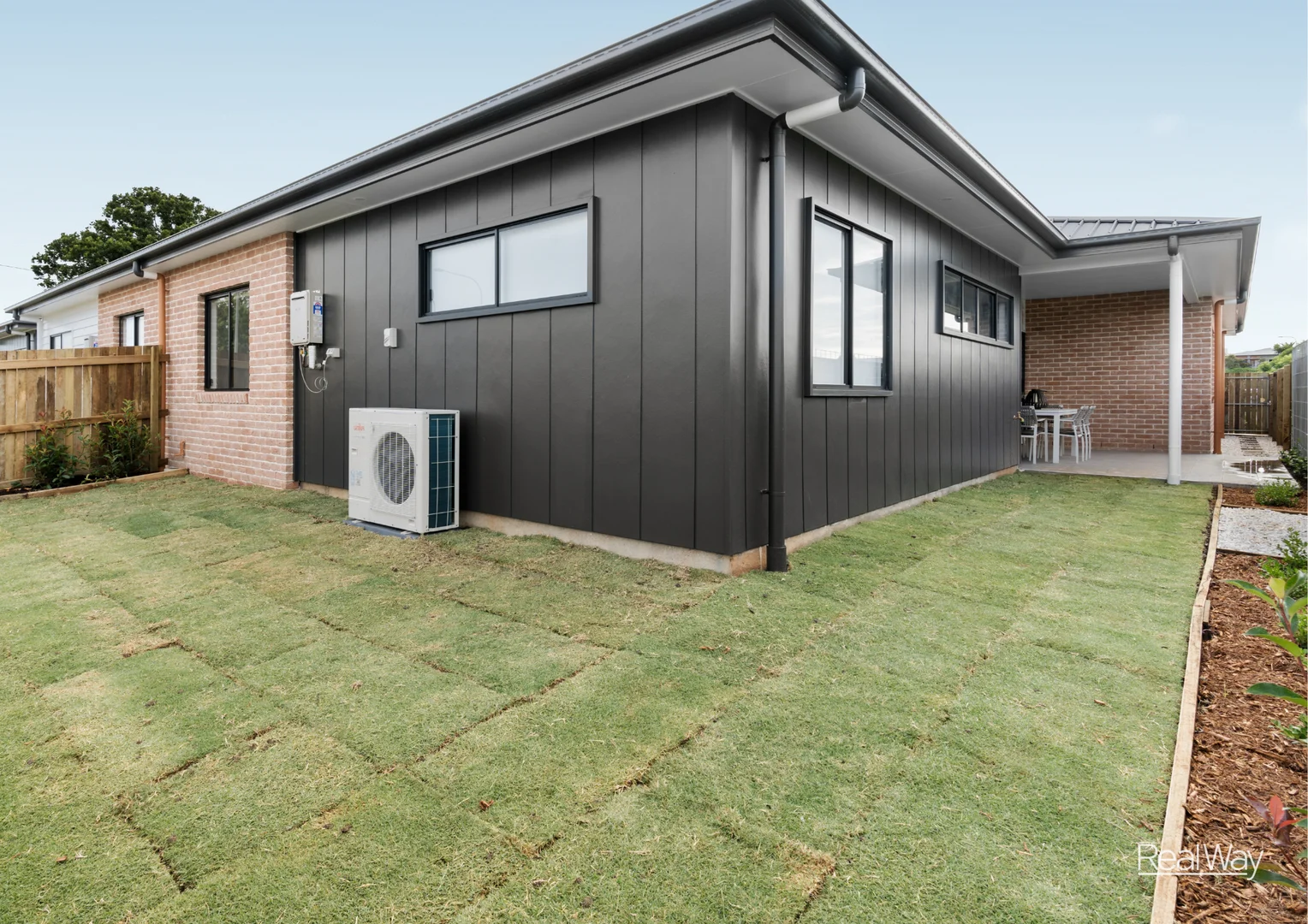 Additional image 12 of 2/4 Pyrenees Close, Middle Ridge QLD 4350