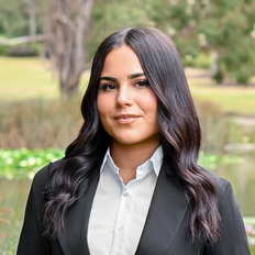 Ray White Mount Waverley - Kayla Becker