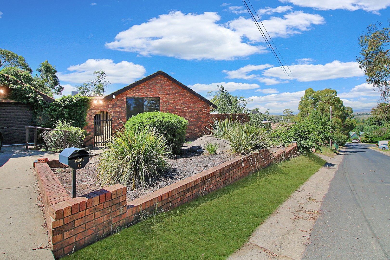 3 bedrooms House in 6 Doondoo Place COOMA NSW, 2630