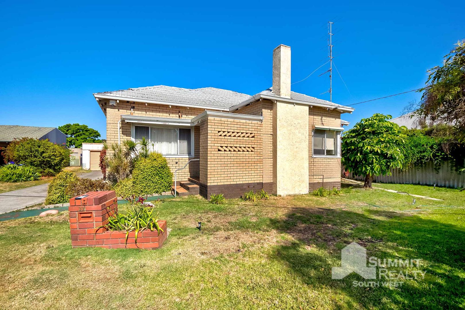 33 Minninup Road, South Bunbury WA 6230