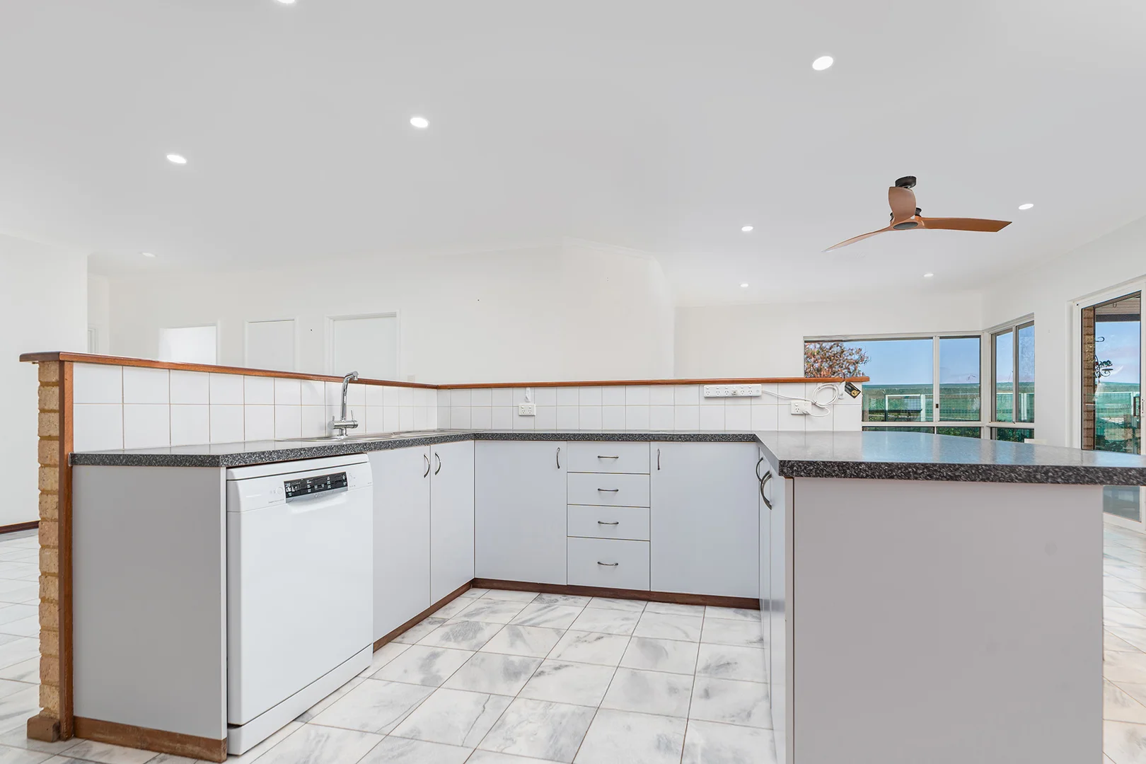 Additional image 11 of 65 Albert Road, Waggrakine WA 6530