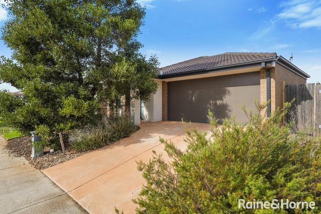 Picture of 165 James Melrose Drive, BROOKFIELD VIC 3338