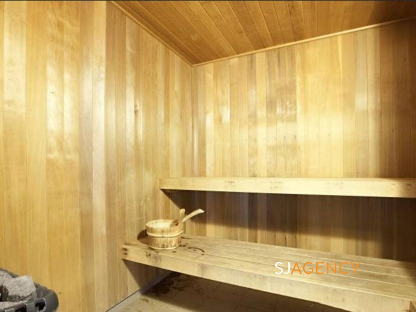 2 bedrooms Apartment / Unit / Flat in 2705/8 Exploration Lane MELBOURNE VIC, 3000