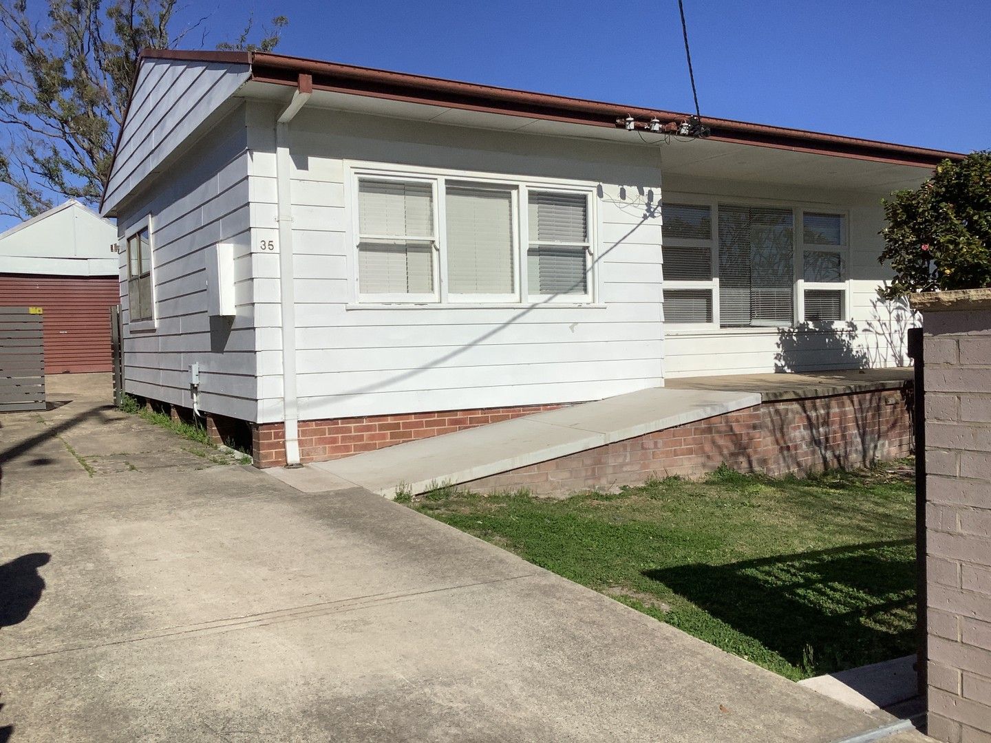 2 bedrooms Semi-Detached in 35 Queen Street WARATAH NSW, 2298
