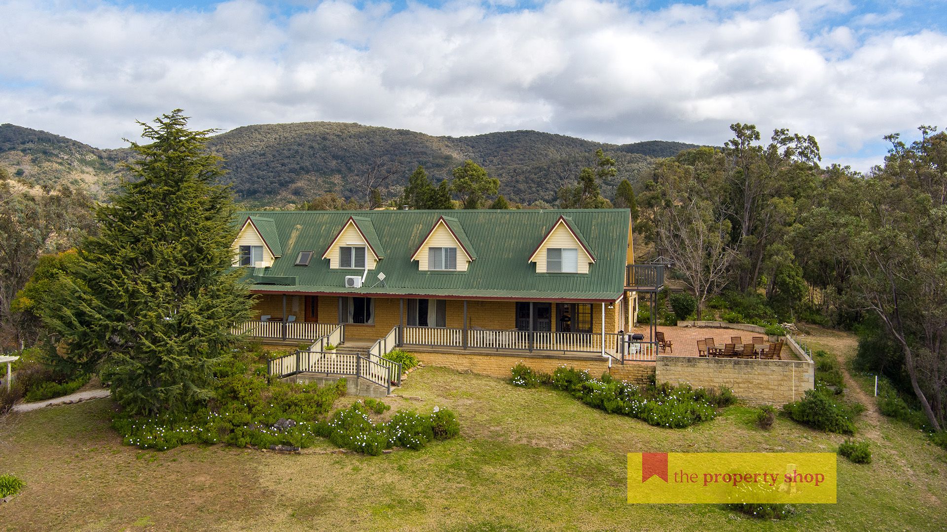 7 bedrooms House in 11 Common Road MUDGEE NSW, 2850