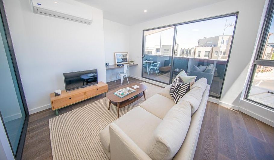 2 bedrooms Apartment / Unit / Flat in 107/184 The Esplanade CAROLINE SPRINGS VIC, 3023