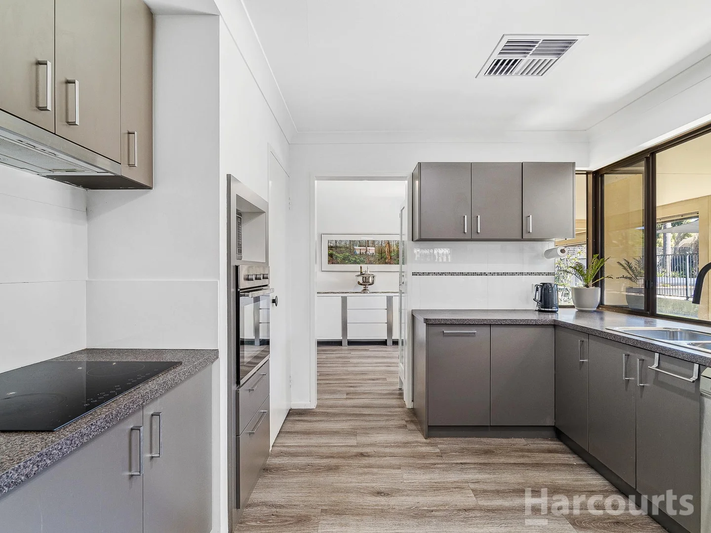 Additional image 11 of 6 Aberdeen Close, Halls Head WA 6210