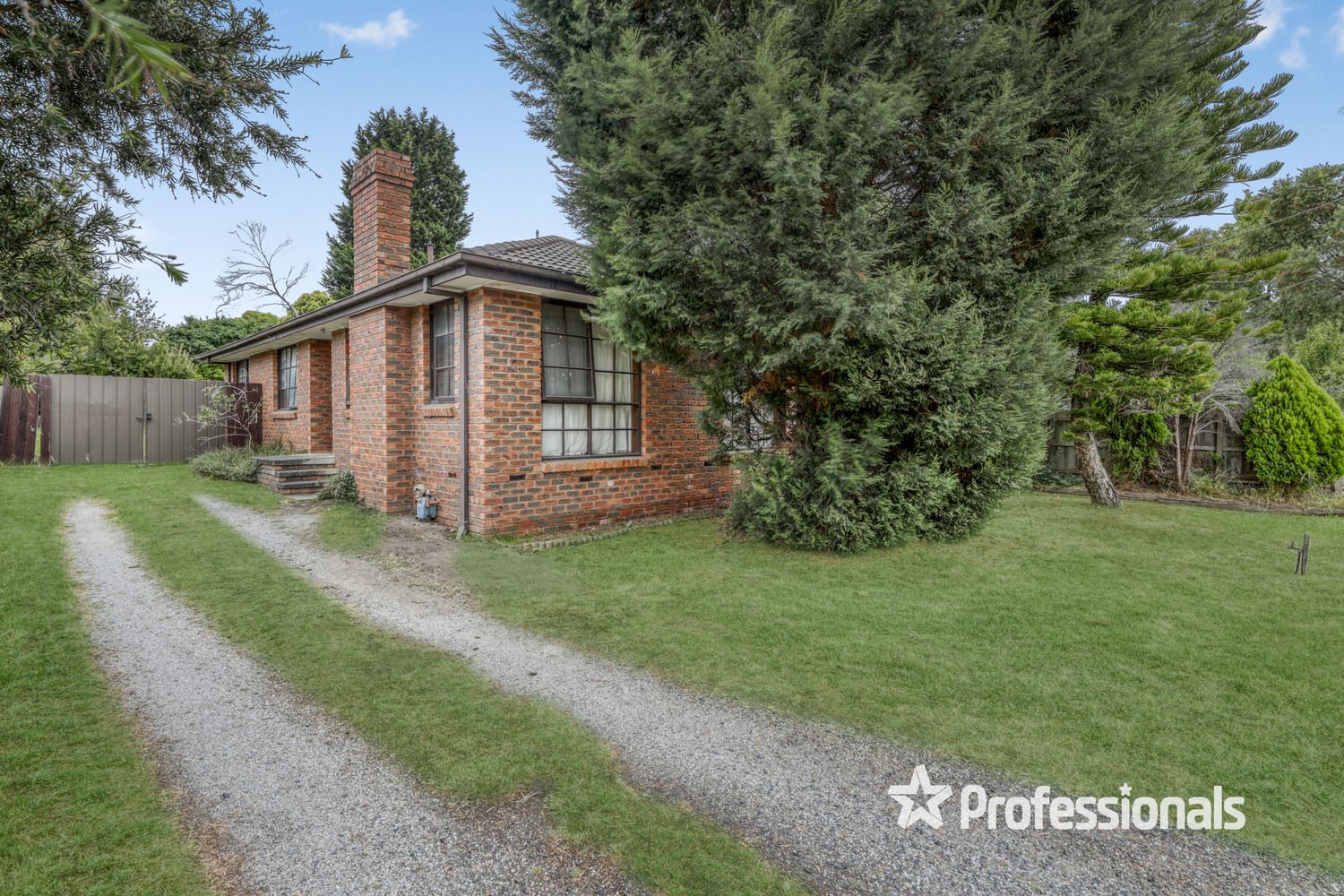 3 bedrooms House in 13 O'Connor Road KNOXFIELD VIC, 3180