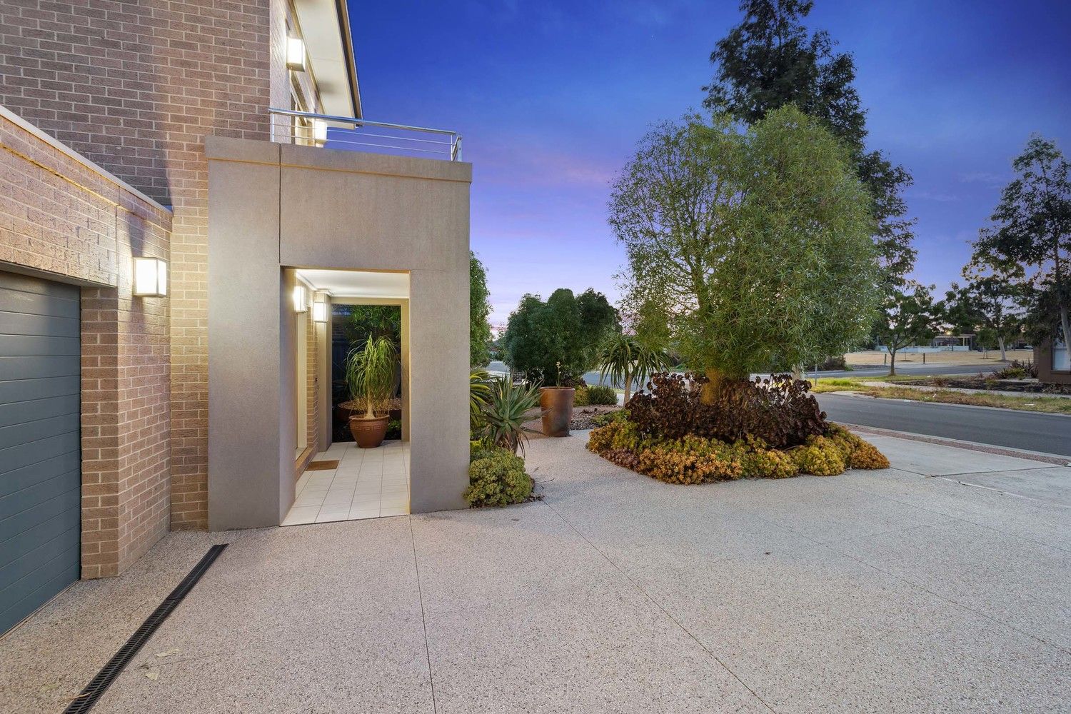 26 Ashbury Grove, Hillside VIC 3037, Image 2