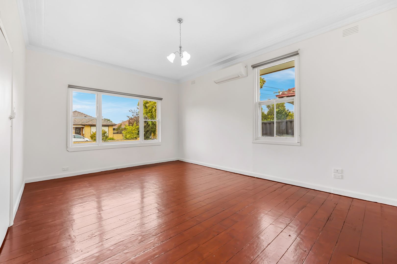 13 Thomas Street, Clayton VIC 3168, Image 2