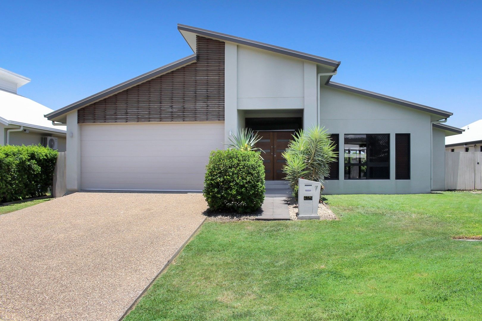 4 bedrooms House in 7 Sunrise Pocket IDALIA QLD, 4811