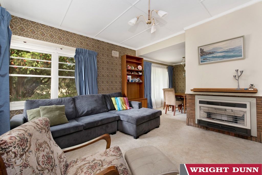 7 Herbert Crescent, Ainslie ACT 2602, Image 2