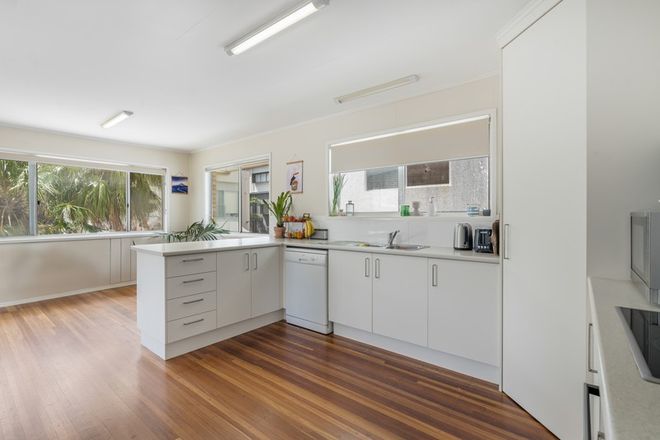 9 Seagull Avenue Mermaid Beach 4218 - Image 3