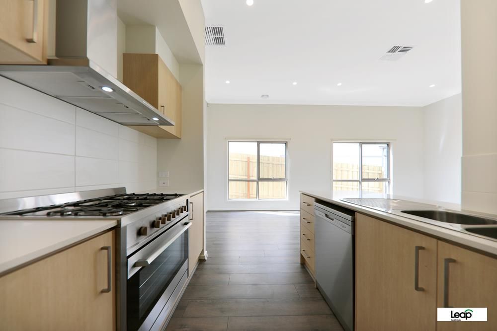 15 Seville Avenue, Eynesbury VIC 3338 House For Rent Domain