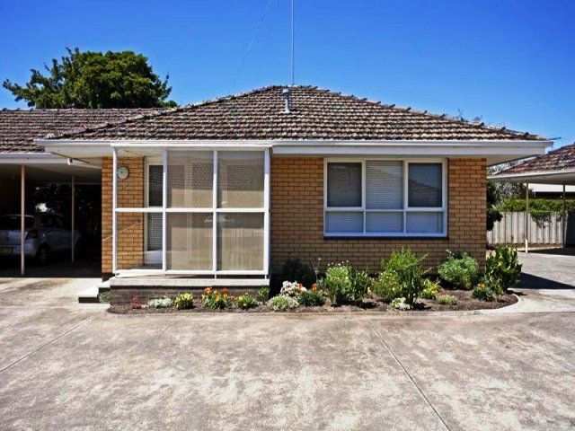 2 bedrooms Apartment / Unit / Flat in 4/1 - 4 Howe Court GEELONG WEST VIC, 3218