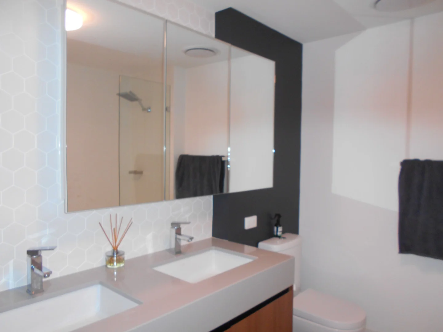 Additional image 8 of 4/390 Simpsons Road, Bardon QLD 4065