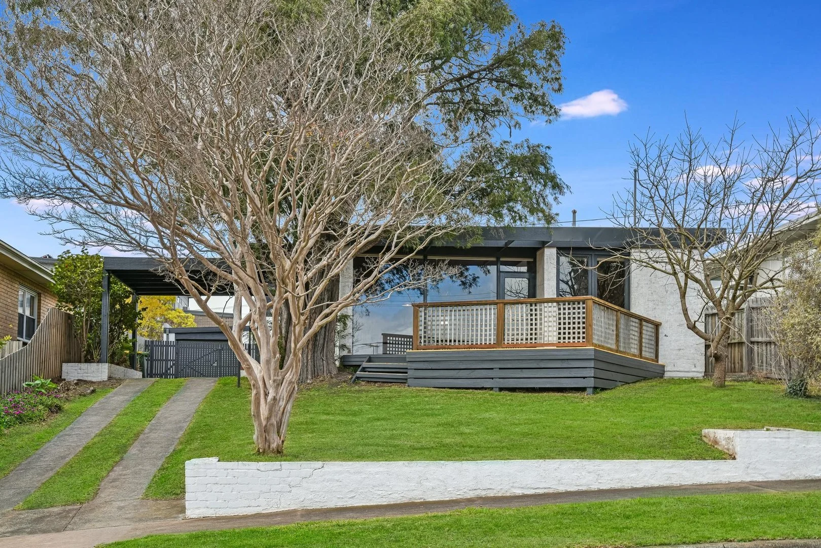 19 Elsvern Av, Belmont VIC 3216