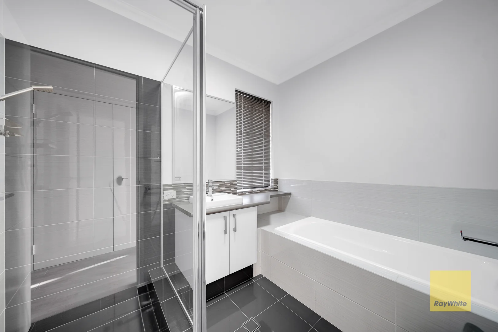 Additional image 14 of 11 Cervara Avenue, Stirling WA 6021