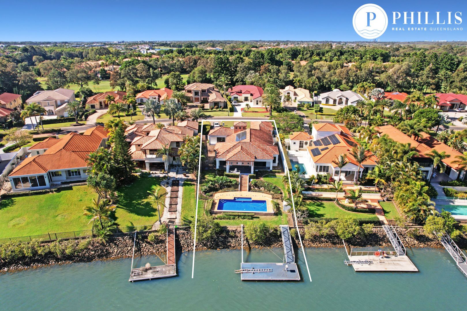 3131 Riverleigh Drive, Hope Island Property History & Address