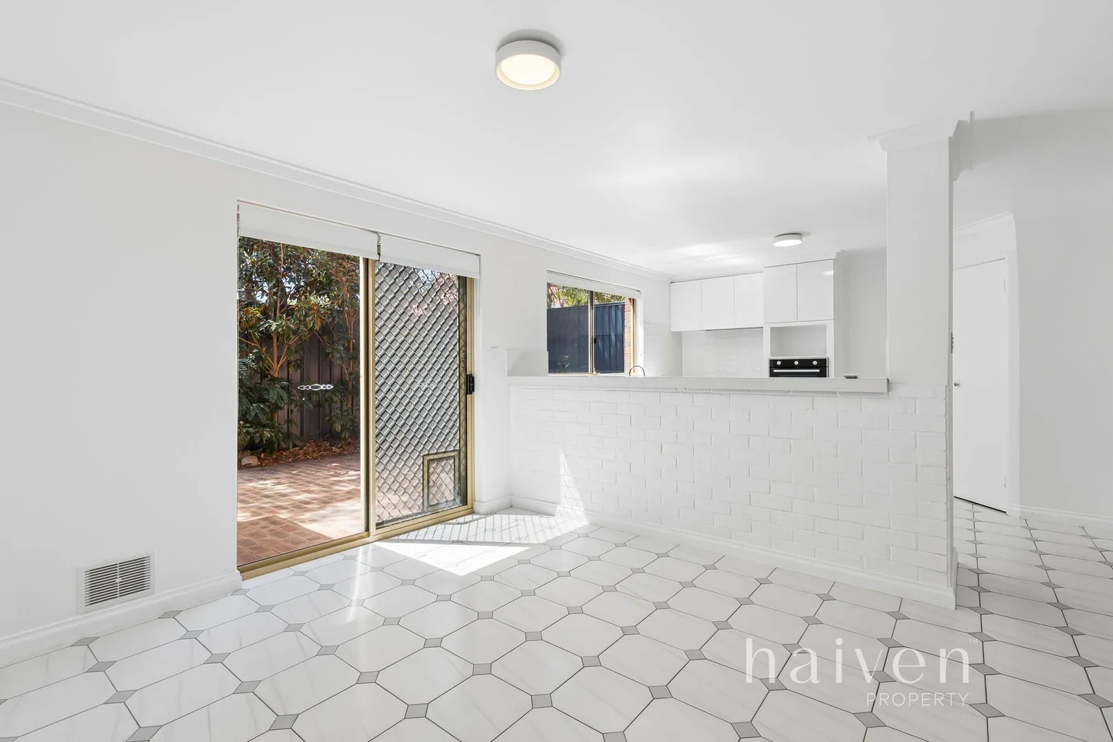 Additional image 11 of 3/76 MILLCREST STREET, Scarborough WA 6019