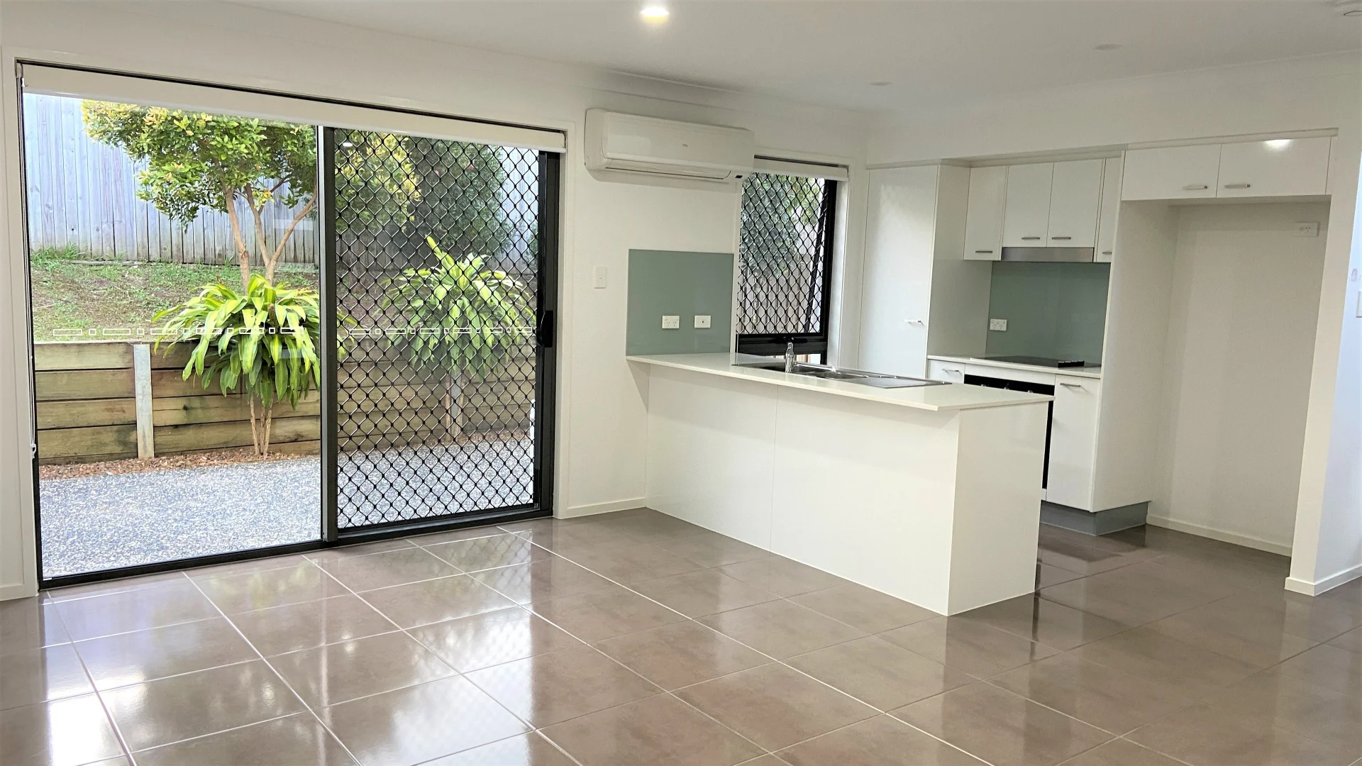 Strathpine QLD 4500 - 2 beds townhouse for Rent, $560 per week ...