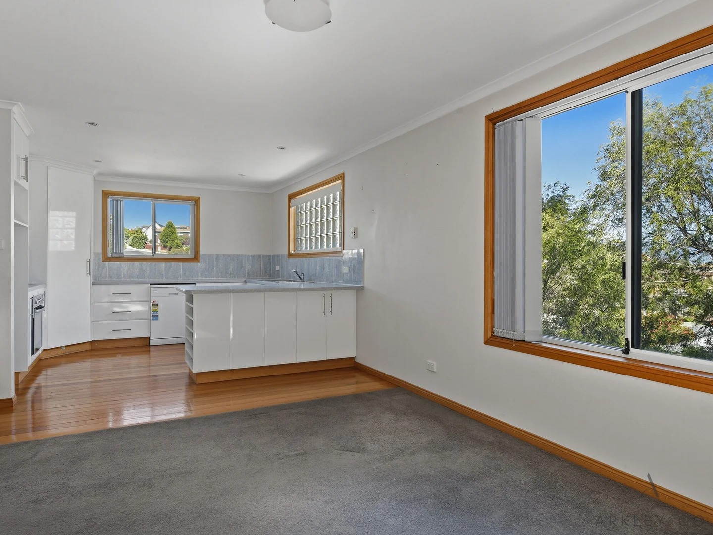 Additional image 8 of 2/91 Gordons Hill Road, Lindisfarne TAS 7015