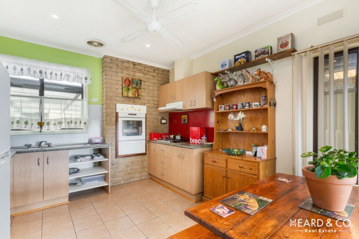 10 Wireless Street, Kangaroo Flat VIC 3555, Image 2