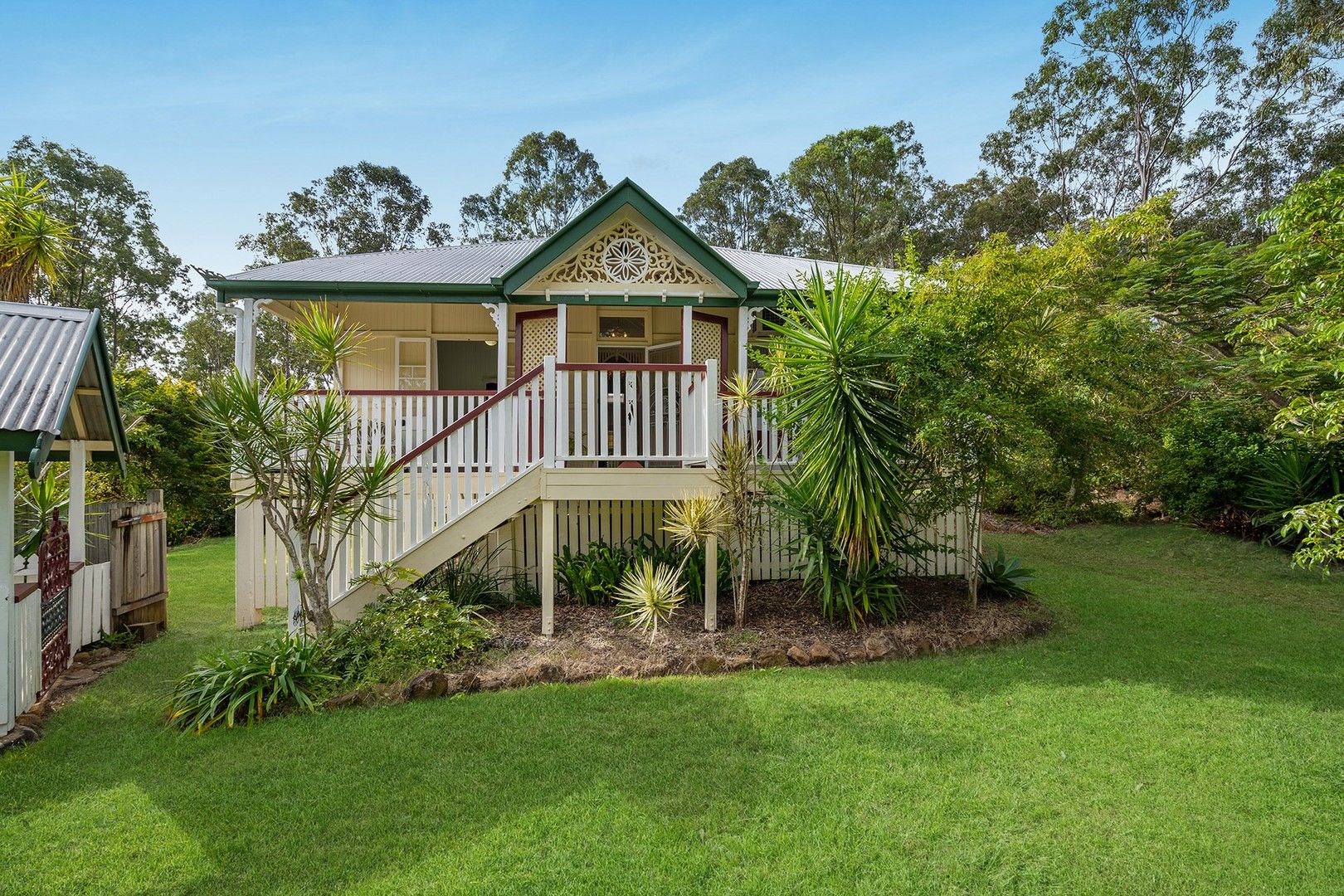 160-162 Brushwood Crescent, Cedar Grove QLD 4285, Image 0