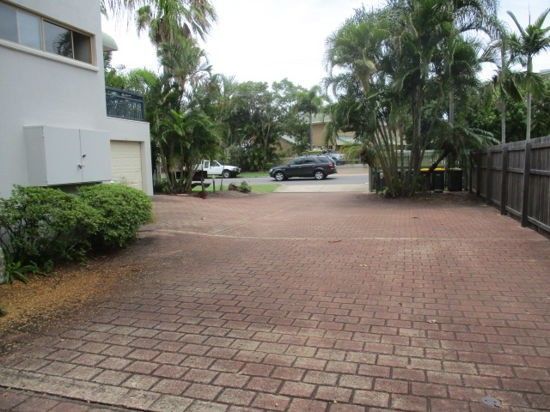 Unit 2/3 Beach Road, Pialba QLD 4655, Image 2