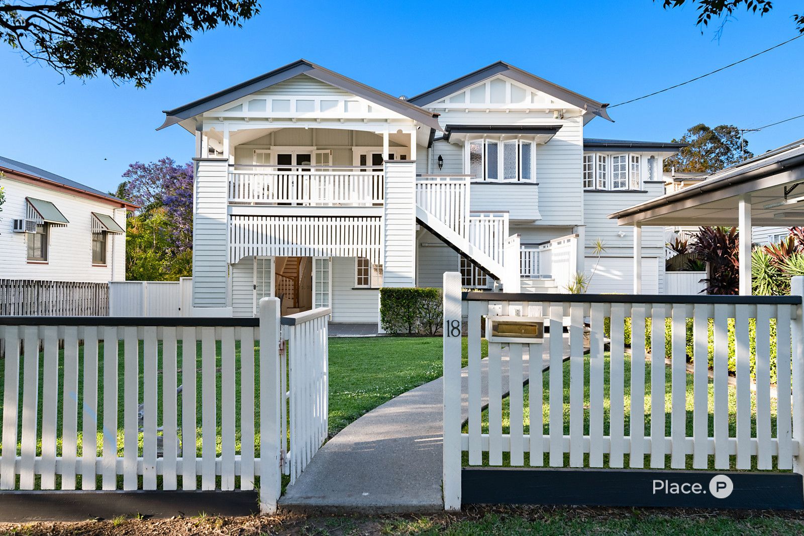 5 bedrooms House in 18 Moolabar Street MORNINGSIDE QLD, 4170