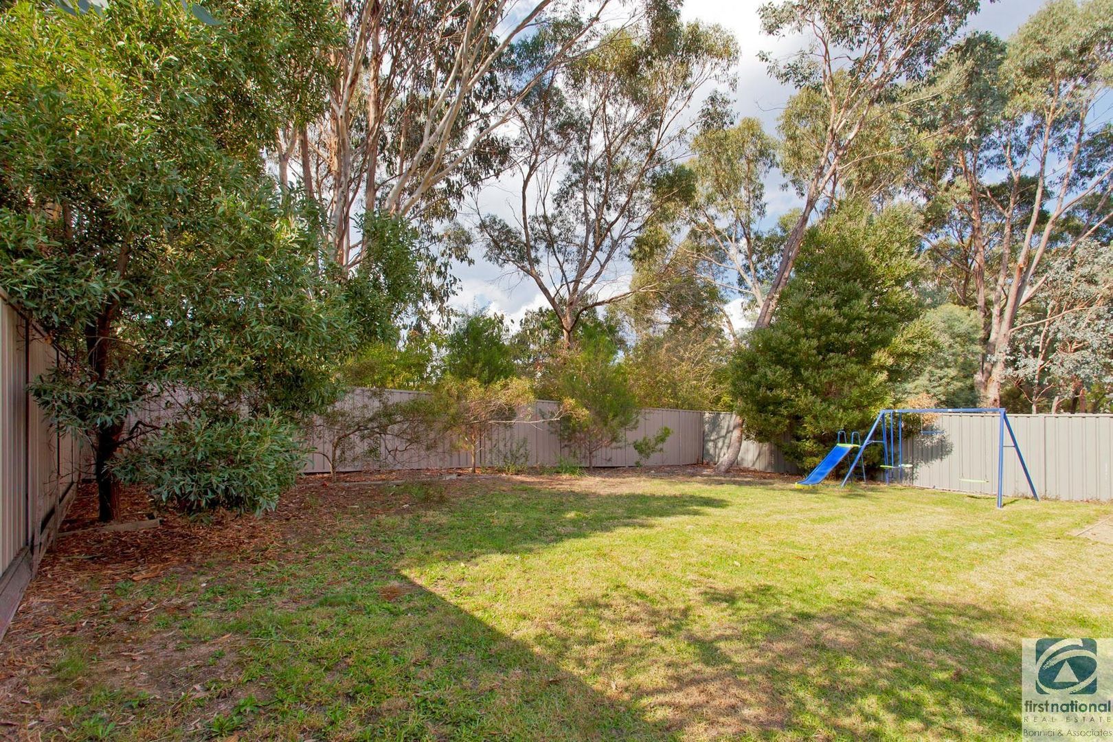 18 Orchard Grove, Beechworth VIC 3747, Image 1