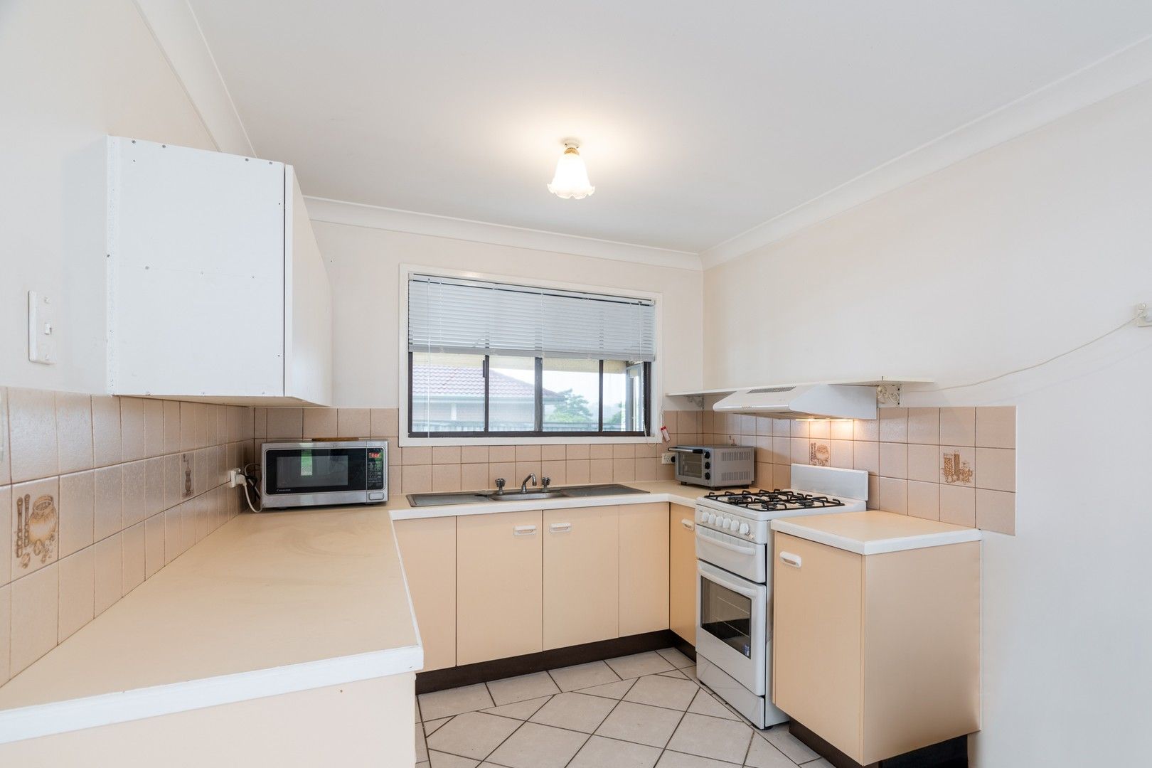 2 bedrooms House in 23B Paddies Crescent CRESTMEAD QLD, 4132