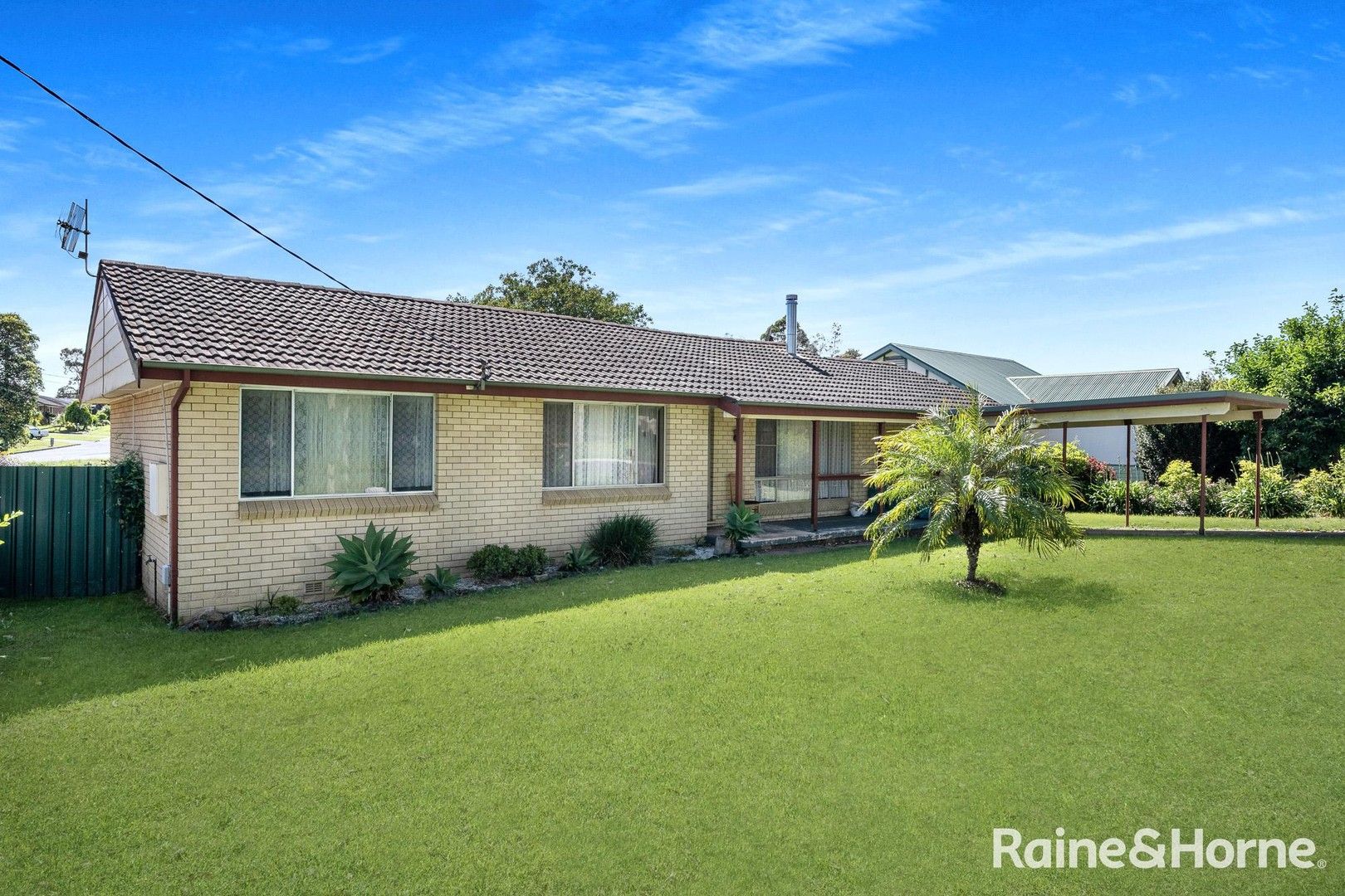 4 bedrooms House in 5 Seccombe Street NOWRA NSW, 2541