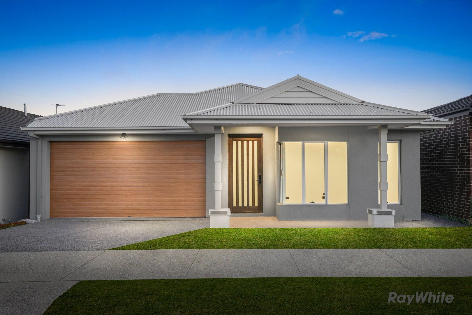 15 Fayalite Circuit, Donnybrook VIC 3064, Image 0