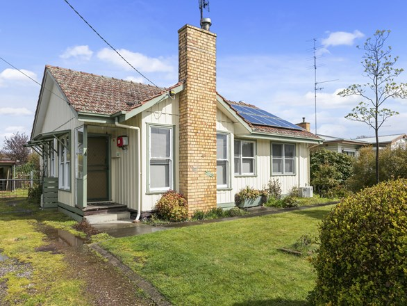 4 Bartlett Street, Colac VIC 3250