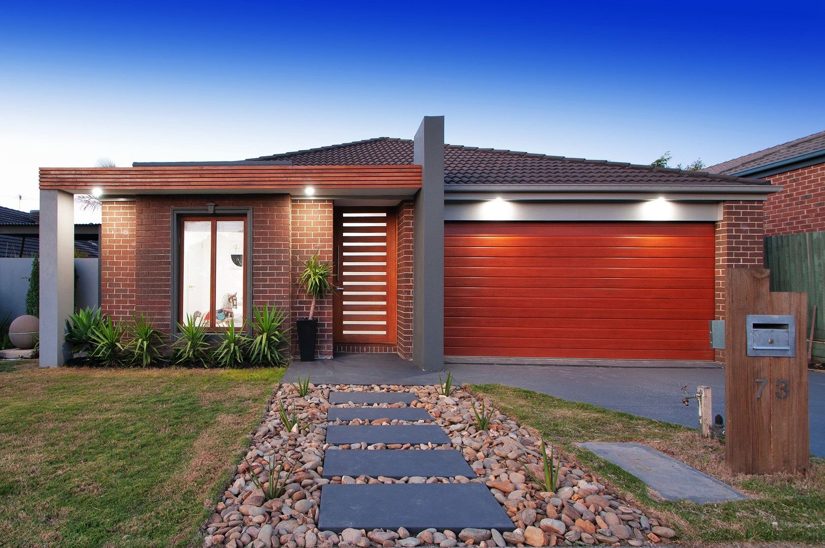 4 bedrooms House in 73 Regency Rise CHIRNSIDE PARK VIC, 3116