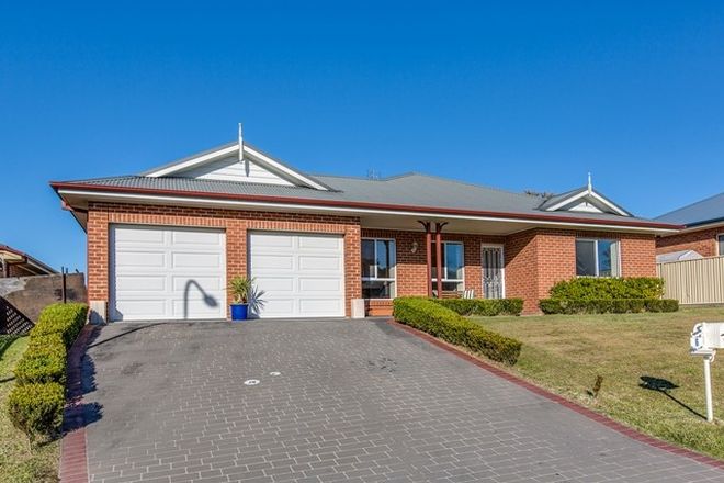 Picture of 6 Hillview Avenue, BENDOLBA NSW 2420