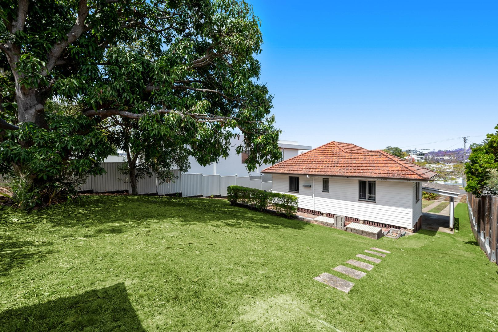 22 Hobart Avenue, Camp Hill QLD 4152, Image 2