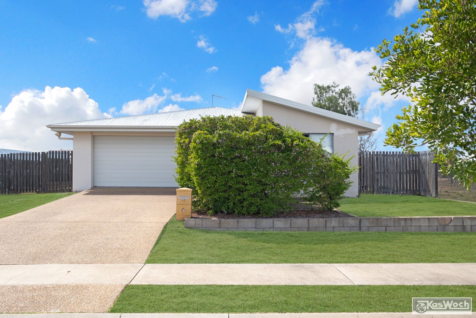 4 bedrooms House in 43 Taramoore Road GRACEMERE QLD, 4702