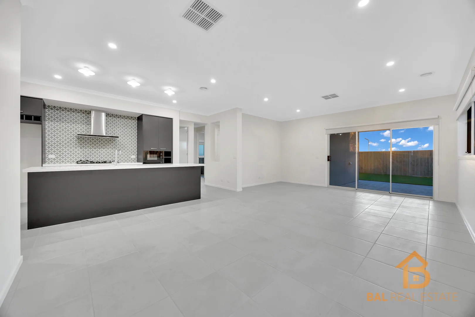 Additional image 3 of 1019 Morris Road, Truganina VIC 3029