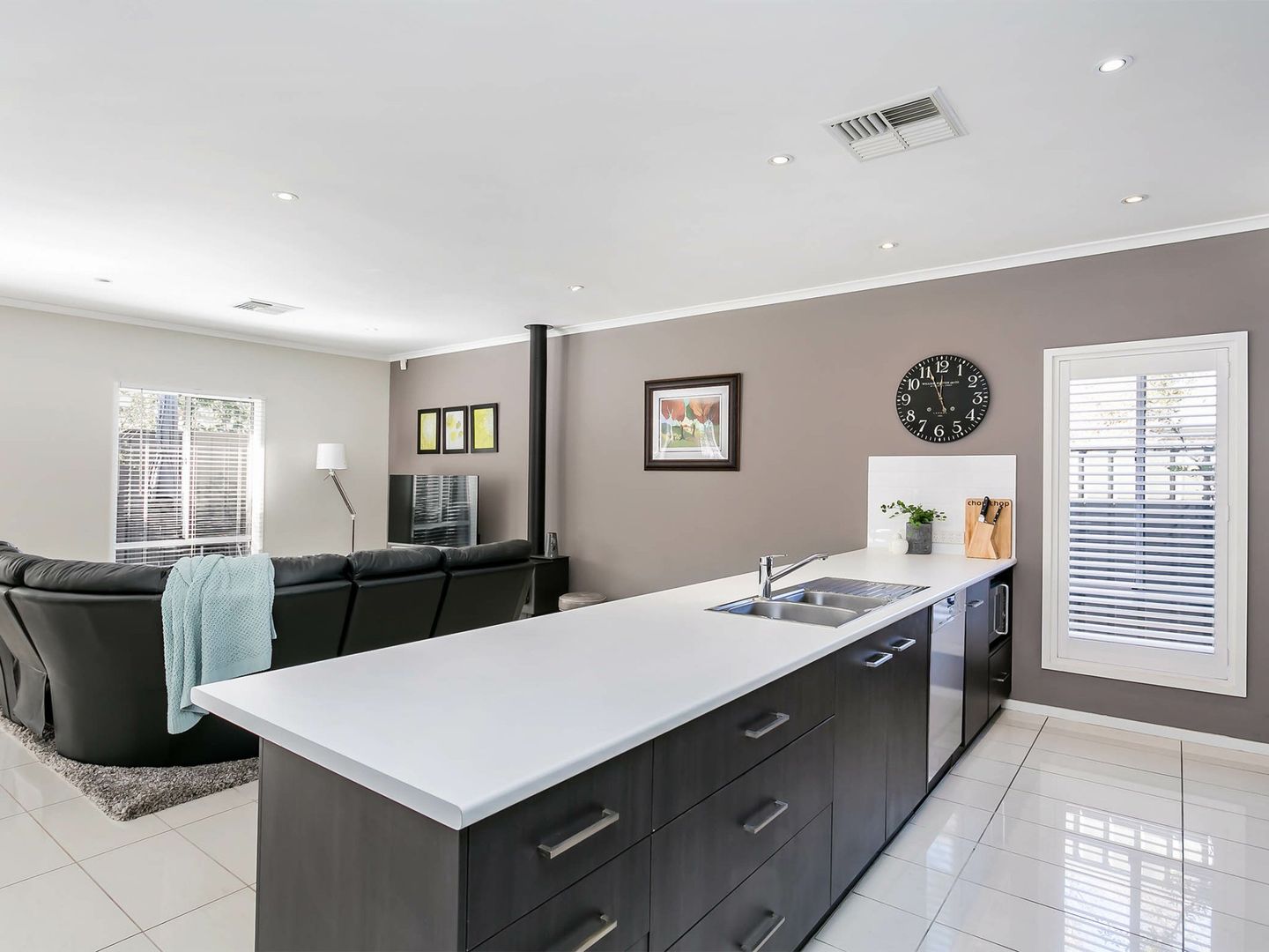 2 Emery Place, St Clair SA 5011, Image 2