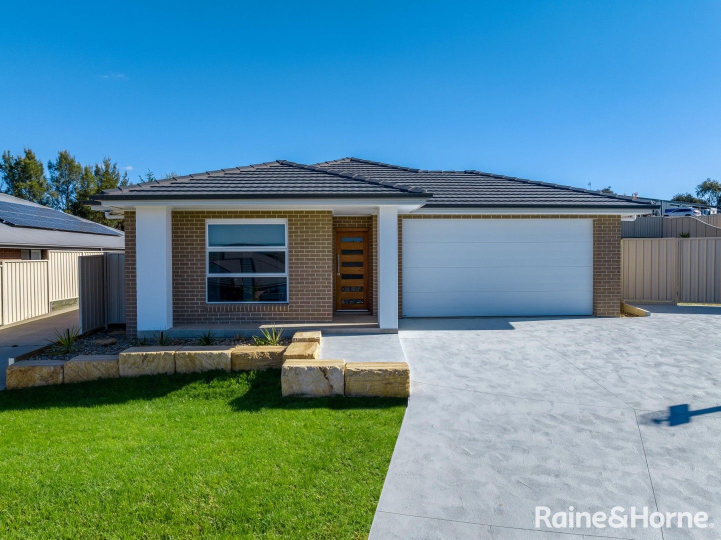 11 Swan Loop, Goulburn NSW 2580, Image 0