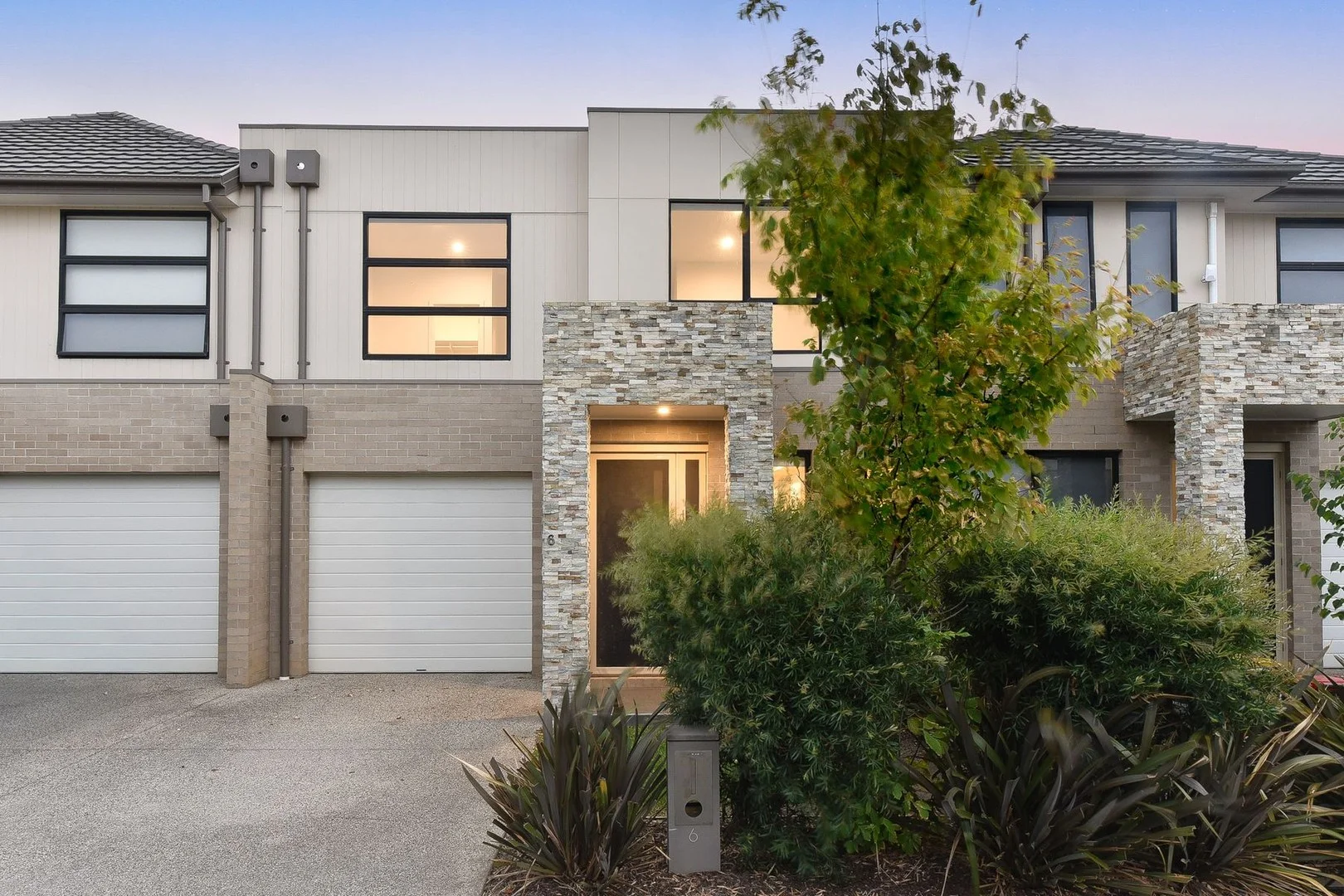 6 Grasslands Loop, Keysborough VIC 3173