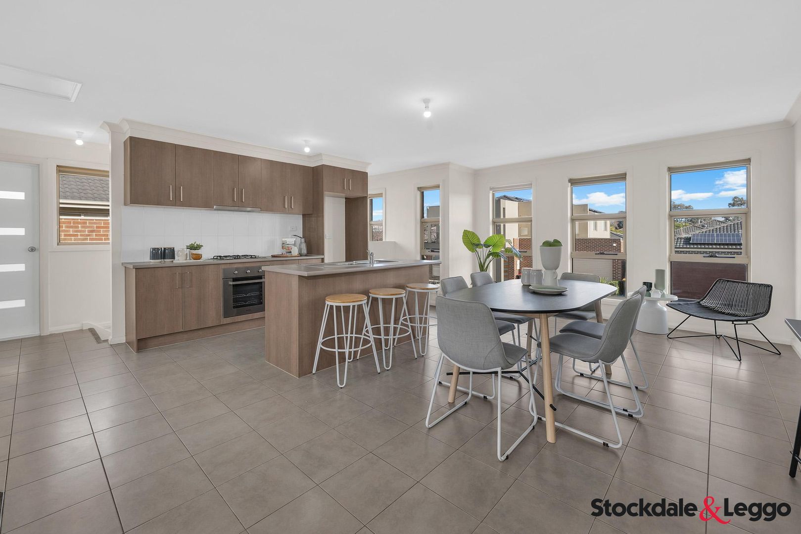 10/9-19 Galton Circuit, Craigieburn VIC 3064, Image 2