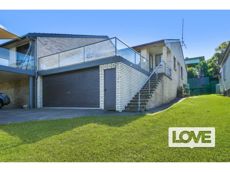 3 bedrooms Apartment / Unit / Flat in 2/348 The Esplanade SPEERS POINT NSW, 2284