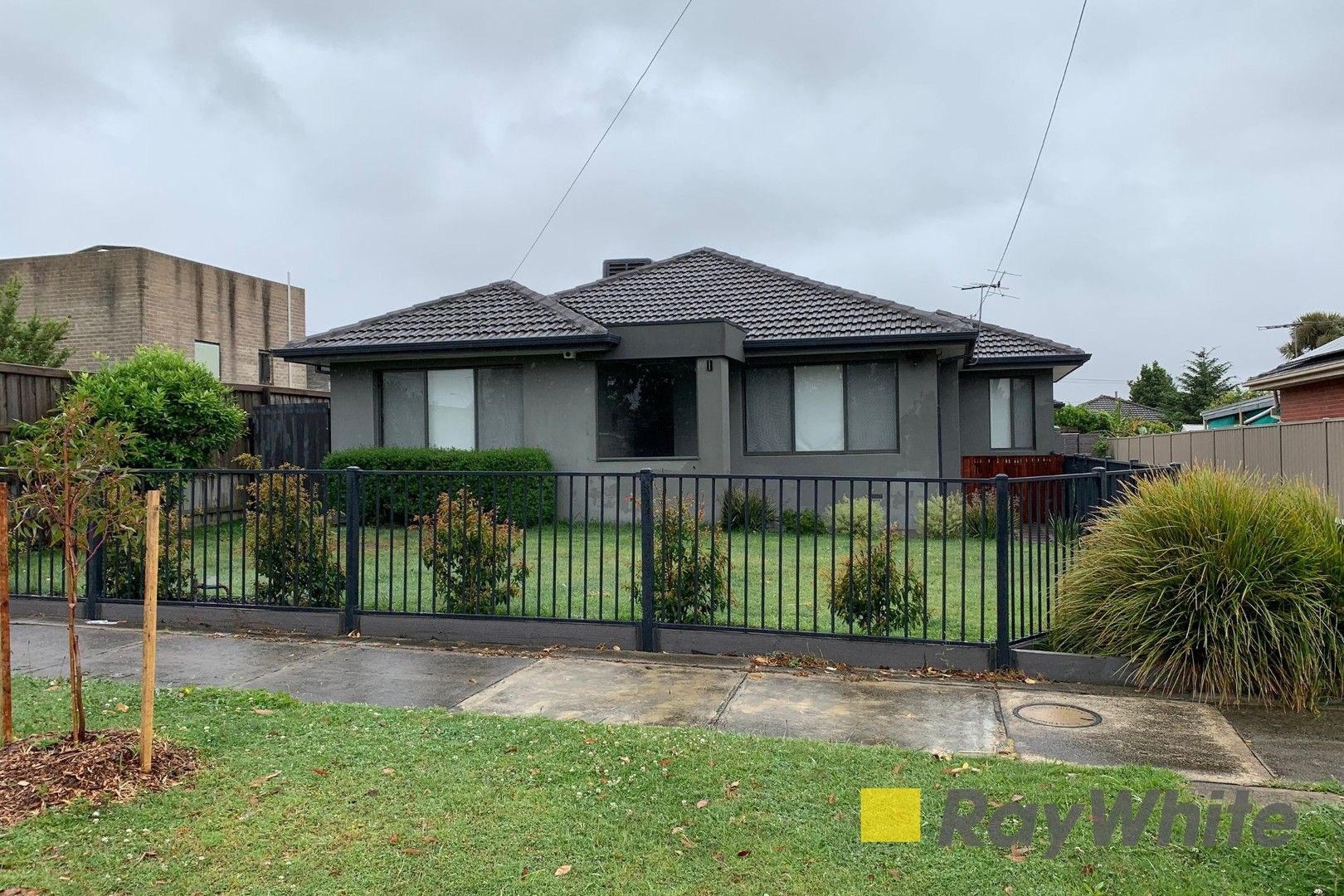 3 bedrooms House in 1/1 Victor Avenue DANDENONG NORTH VIC, 3175